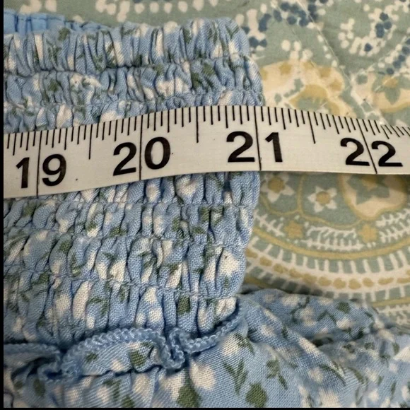 Hollister Blue Floral Ruffle Mini Skirt Large - Picture 7 of 8